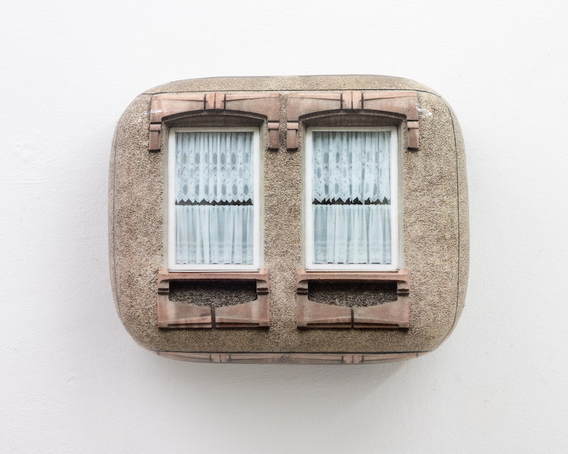 Hein Spellmann - Fassade 380, 2020, Silikon, Acryl, CLC-Print, Schaumstoff, Holz